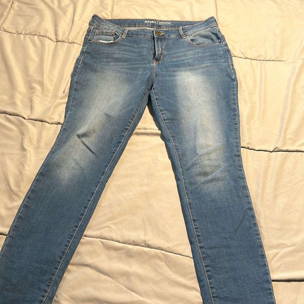 Old Navy rockstar mid rise jeans size 14